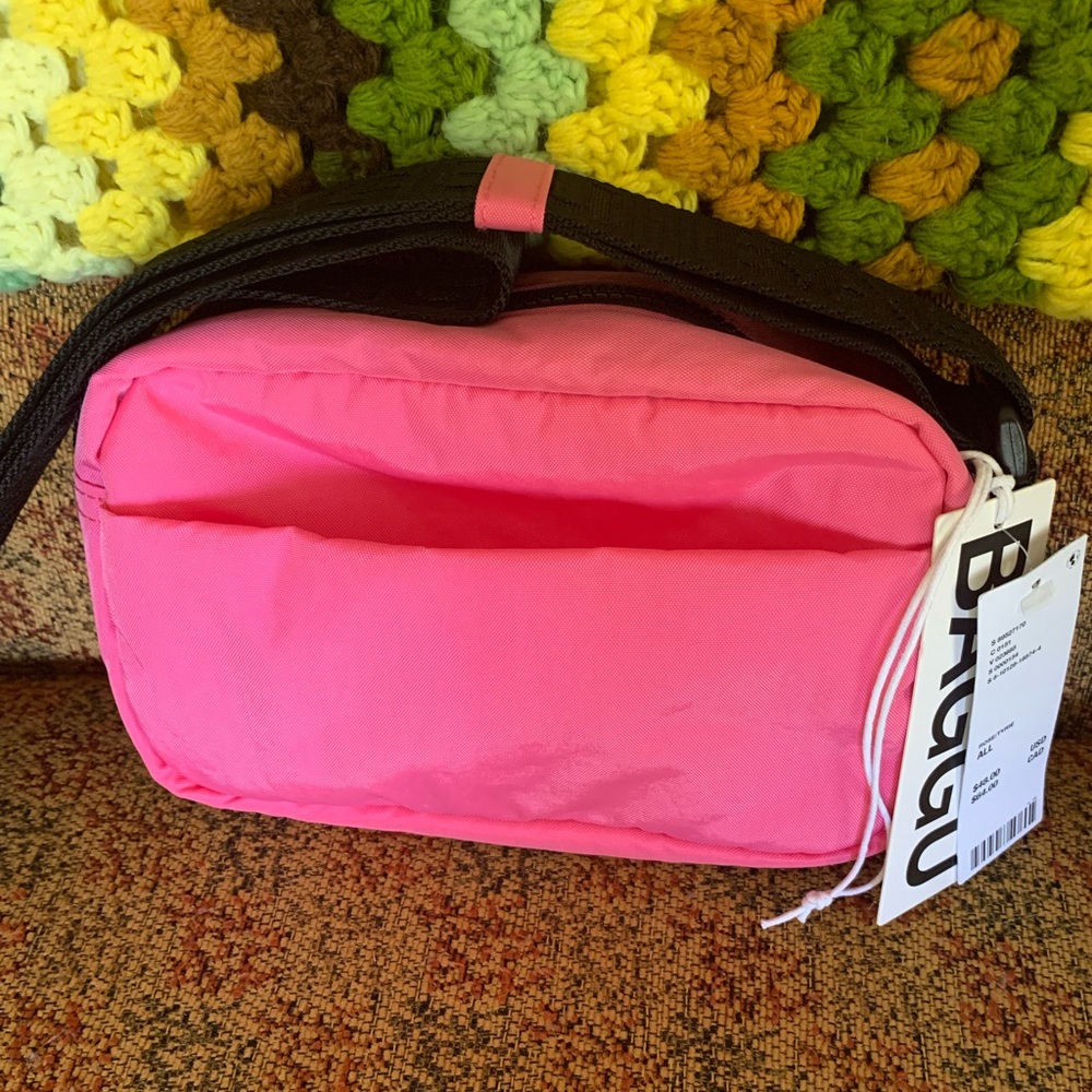 Baggu Azalea Pink camera bag NWT